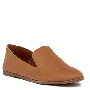 NEVER WORN Lucky Brand Flats (Brown - Size 11)